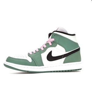 Dutch Green Nike Air Jordan 1 (women)